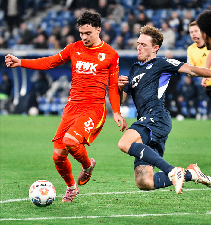 南宫28-冲刺阶段荷甲焦点战，勒沃库森迎来里程碑，媒体盛赞，赛季目标并未改变的简单介绍