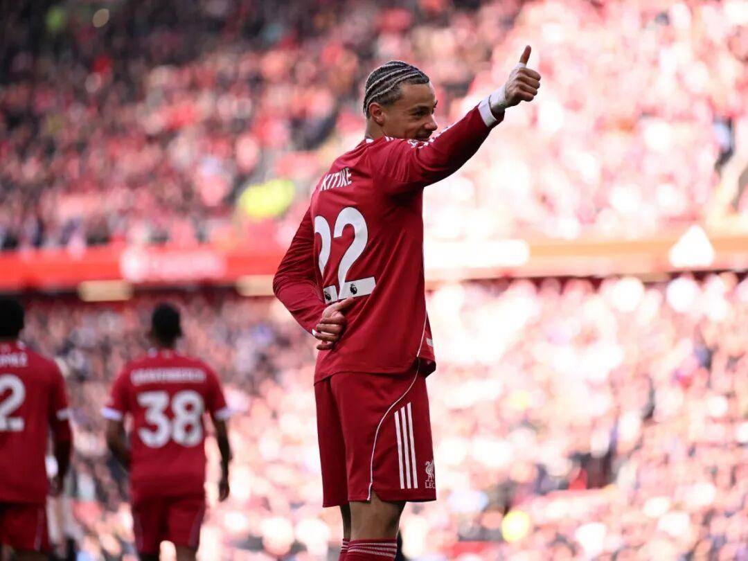 南宫28-关于欧联赛程吃紧，西汉姆转会期战术微调，引发热议，球队文化再被提及的信息