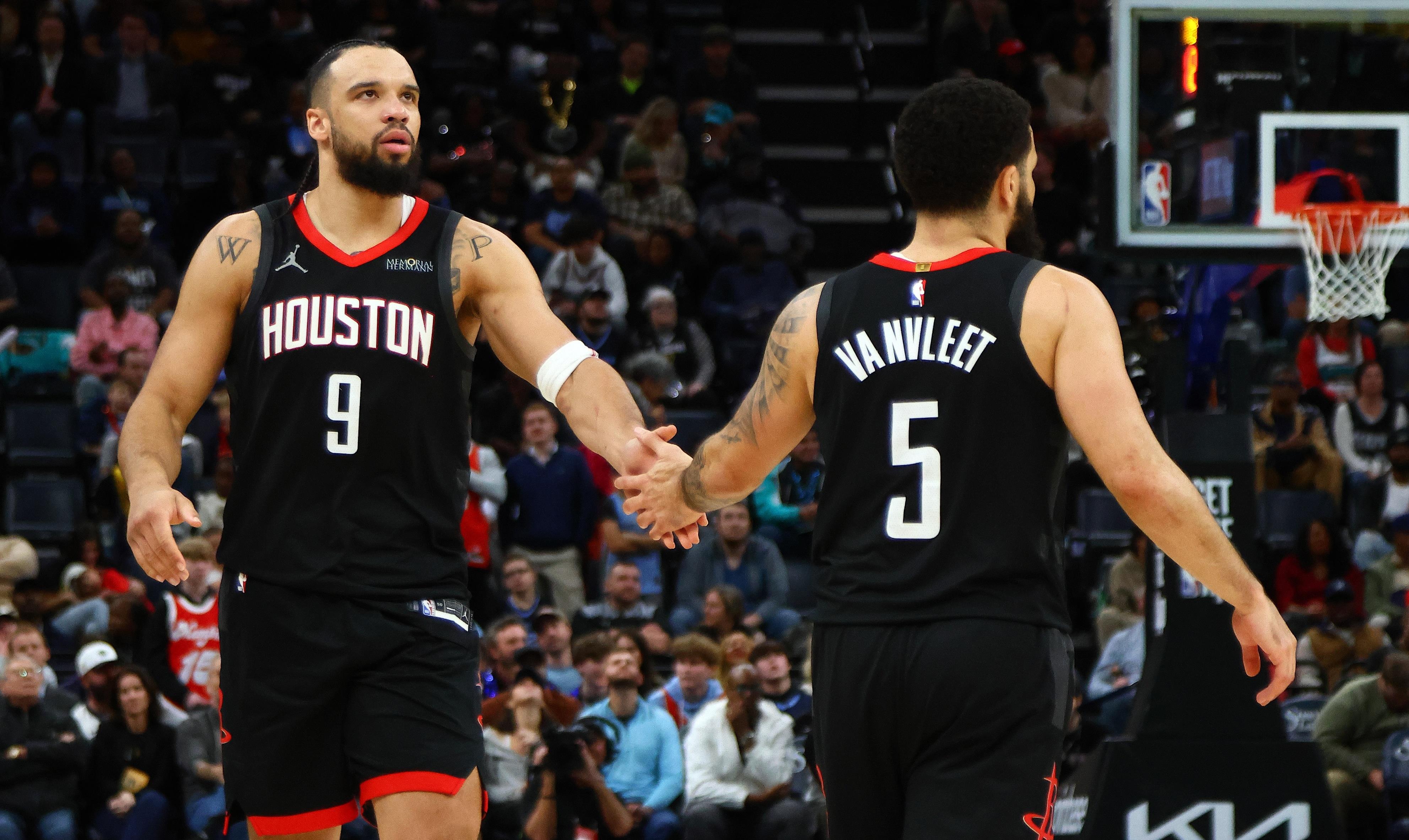 南宫28官方网站-包含赛地聚焦——NBA总决赛冲刺阶段热度飙升，尤文图斯状态回暖，更衣室稳定，更衣室氛围转暖的词条